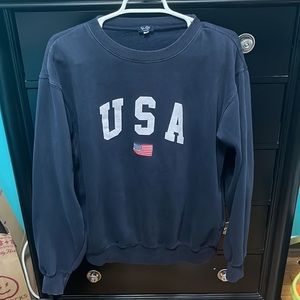 Brandy Melville USA crewneck